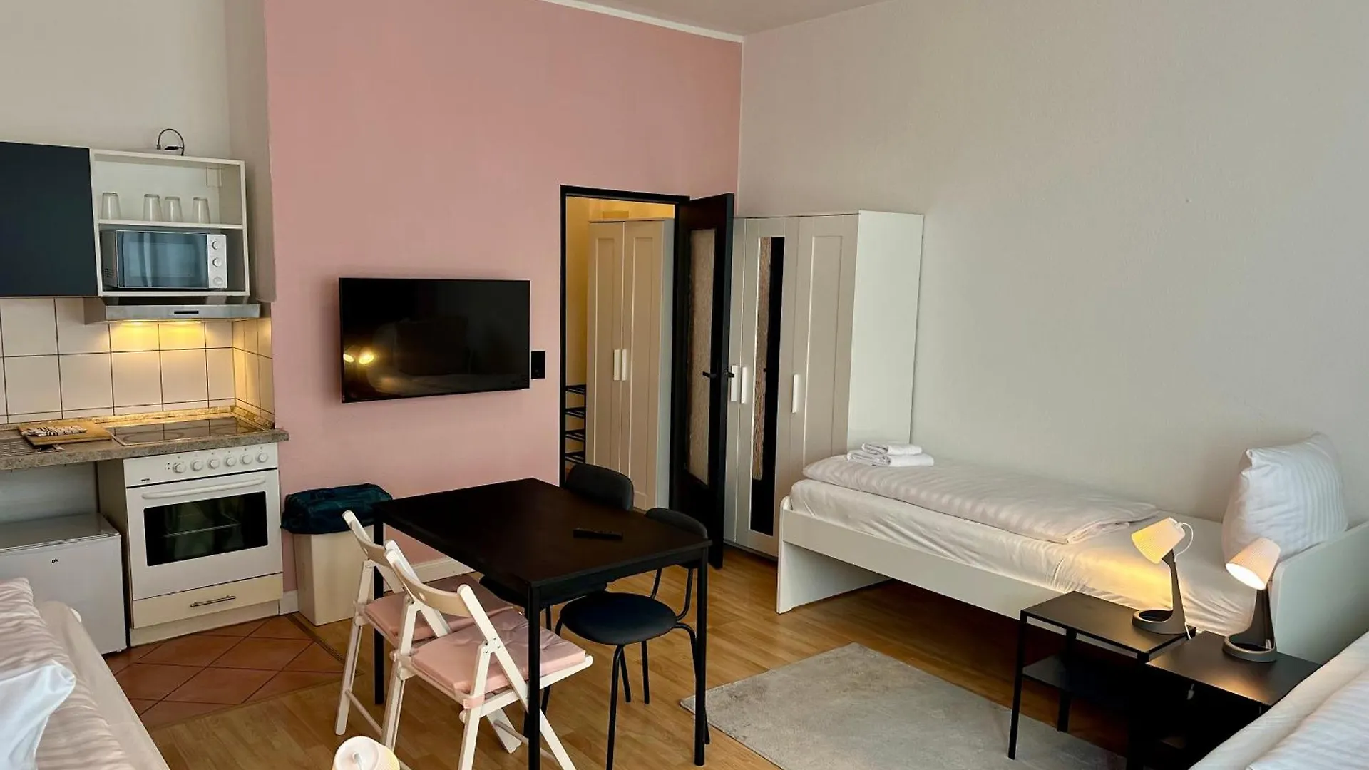 Hevals Budget & Beyond Apartments Berlin Tyskland