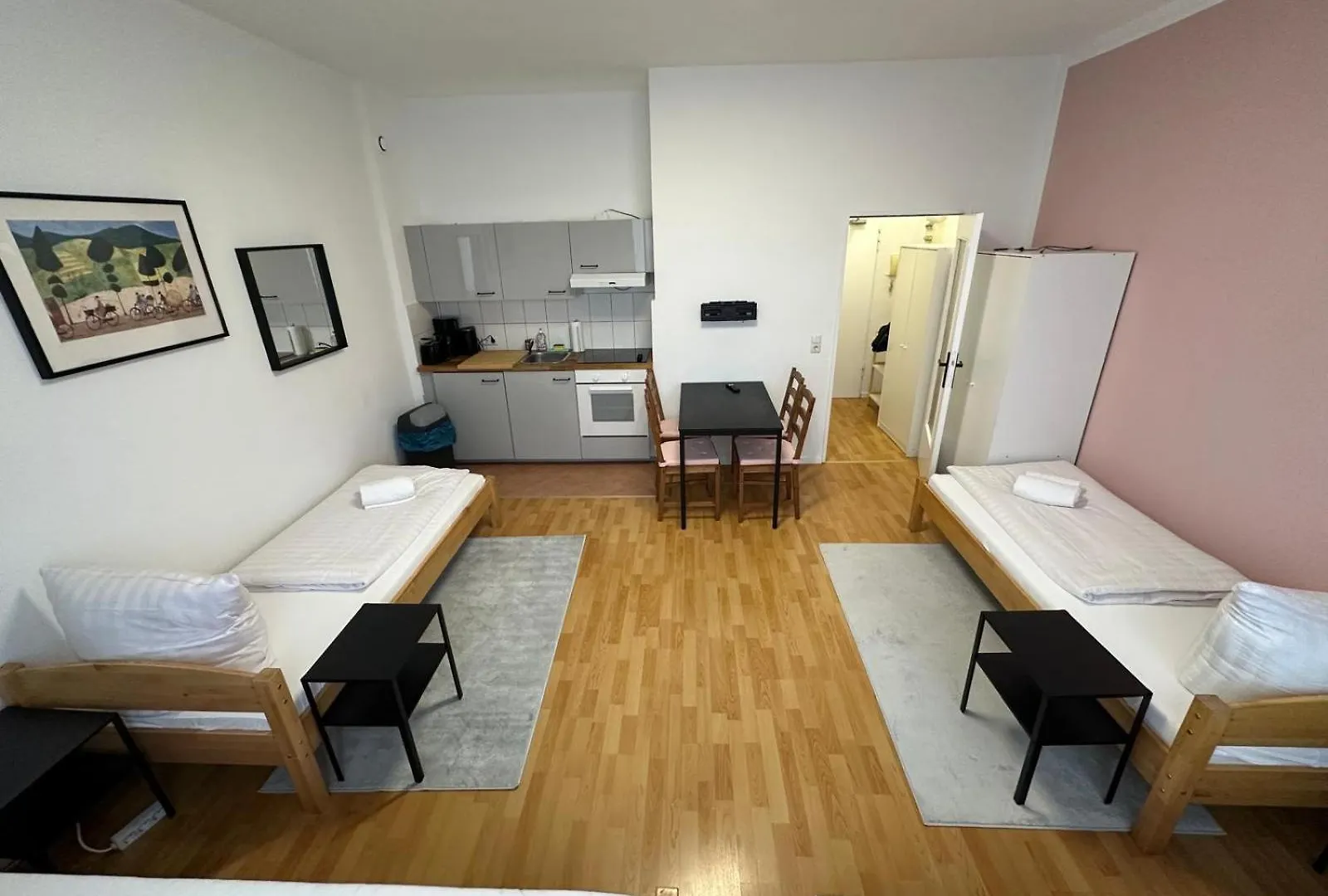 Hevals Budget & Beyond Apartments Berlin 0*,  Tyskland