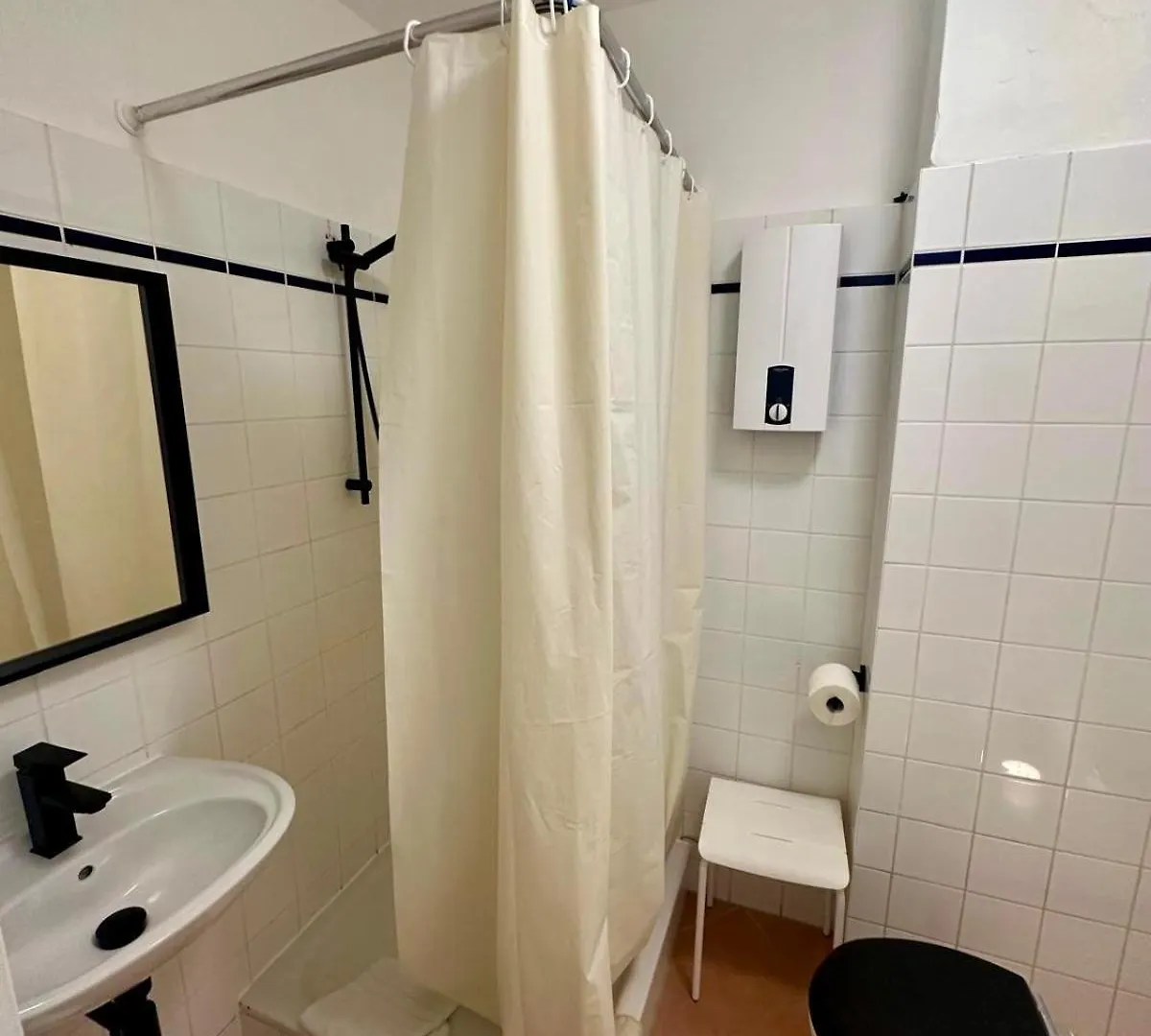 Hevals Budget & Beyond Apartments Berlin 0*,